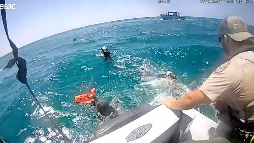 Video shows rescue of missing divers in Florida Keys after getting separated from boat — CBS Miami, Pinecrest Government news