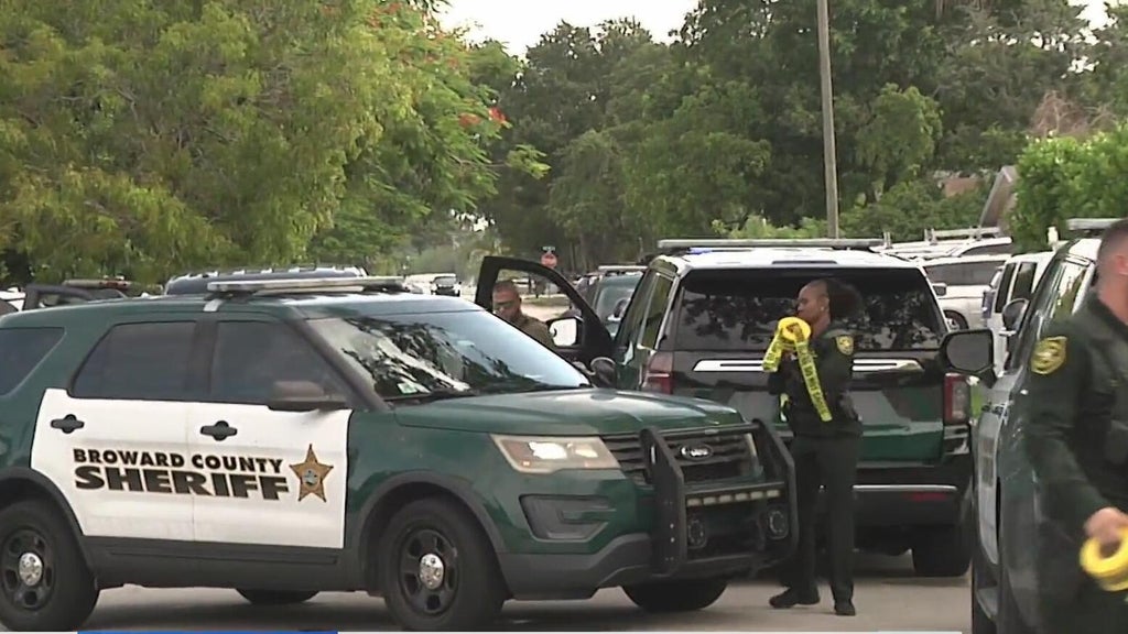 Man drives himself to hospital after early morning shooting in Central Broward, authorities say — CBS Miami, Pinecrest Health news