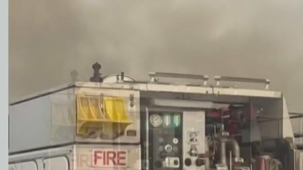 Massive Blue Gill Wildfire burns 750 acres in West Miami-Dade, zero percent contained — CBS Miami, Pinecrest Community news