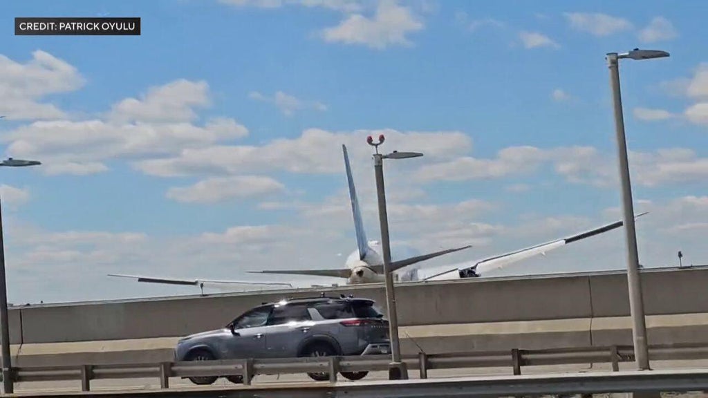 Video shows United flight strike truck on New Jersey Turnpike before landing at Newark Liberty Airport — CBS Miami, Pinecrest Technology news