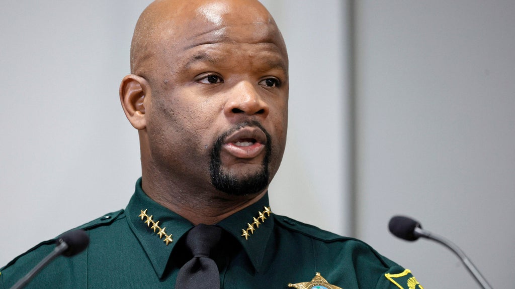 Broward County moves to take control of Fire Rescue from Sheriff's Office after 2028 — CBS Miami, Pinecrest Government news
