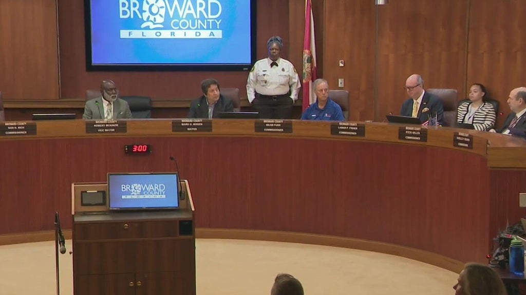 Broward County Commission holds emergency meeting over access to BSO headquarters — CBS Miami, Pinecrest Government news