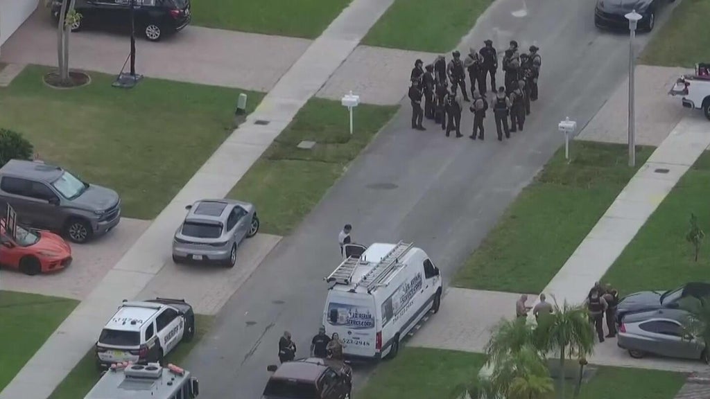 Man shot woman and fatally turned the gun on himself at SW Miami-Dade home, deputies say — CBS Miami, Pinecrest Community news