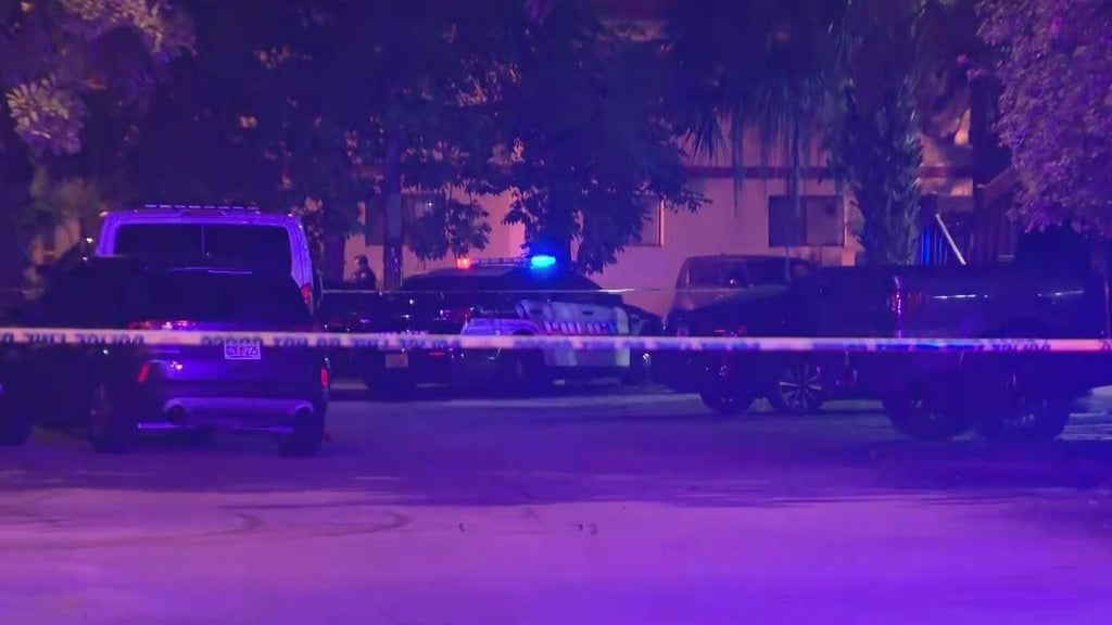 Deadly double shooting under investigation in Lauderhill, police say — CBS Miami, Pinecrest Community news