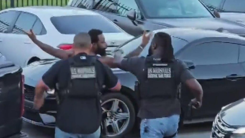 Arrest reports show Dwight Wells and his suspected killer knew each other — CBS Miami, Pinecrest Community news