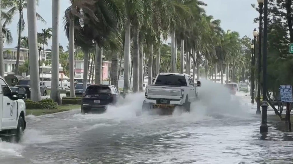 Drivers stranded, roads flooded as king tides send water rushing inland in Fort Lauderdale — CBS Miami, Pinecrest Community news