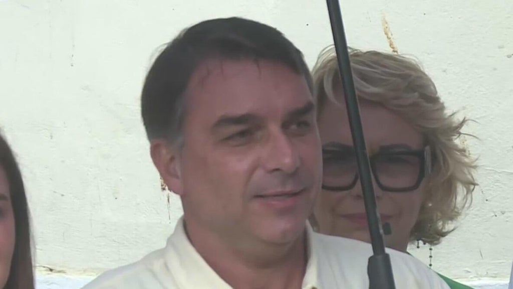 Reports vary on whereabouts of Flávio Bolsonaro after fleeing Brazil post presidential election — Pinecrest Community news