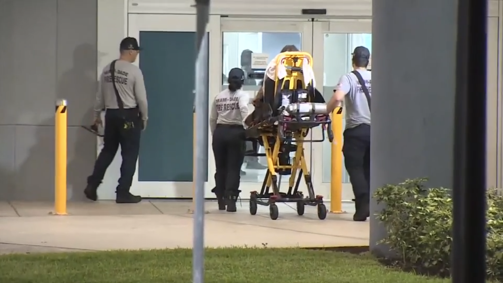 MDFR: 8 injured after MIA-bound flight experiences turbulence — WSVN 7 Miami-Dade