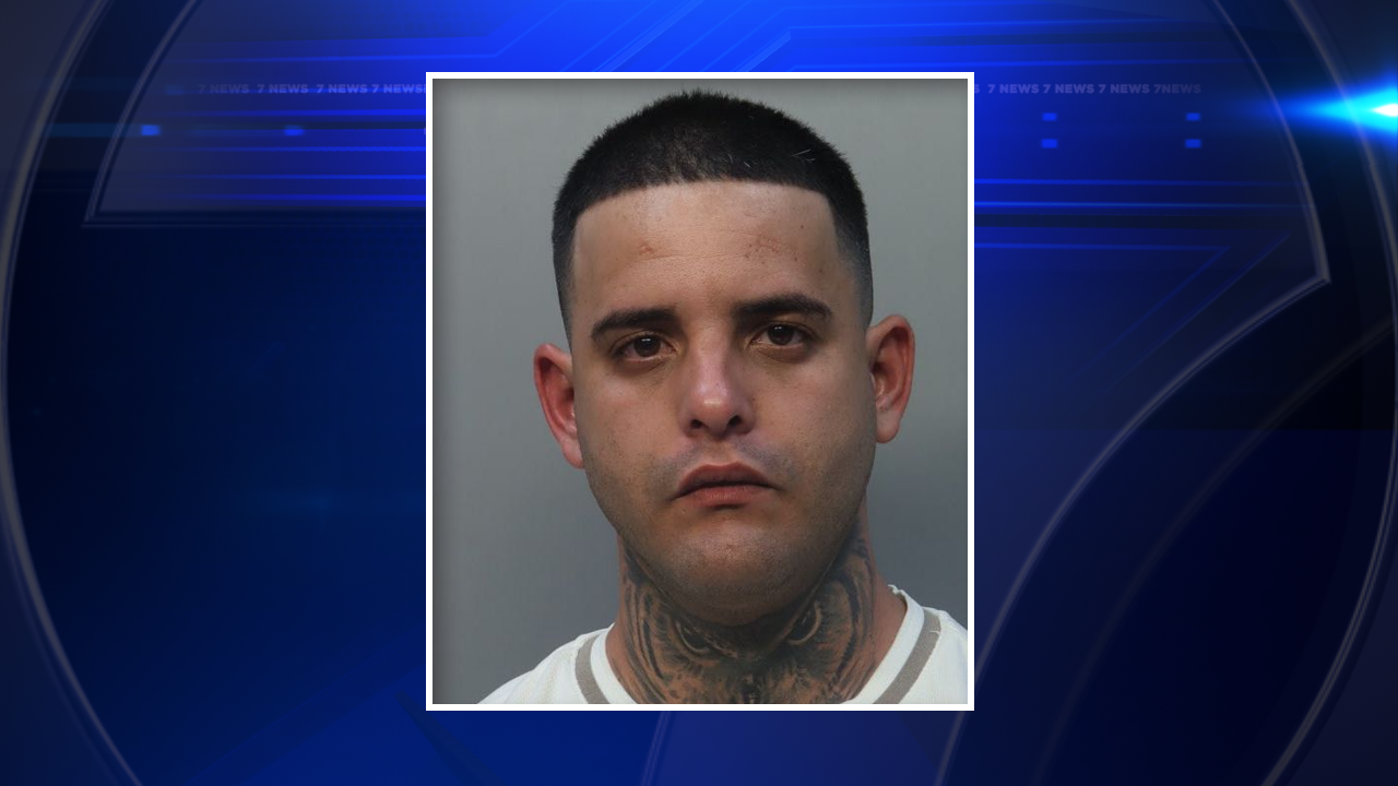 Man arrested after iPhone deal turns into armed kidnapping and robbery in Doral — WSVN 7 Miami-Dade