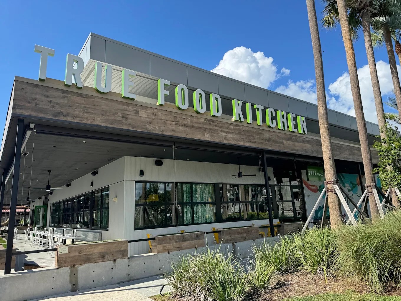 Oprah-backed restaurant chain with $42M in debt closes in Miami — Miami New Times, Pinecrest Dining news